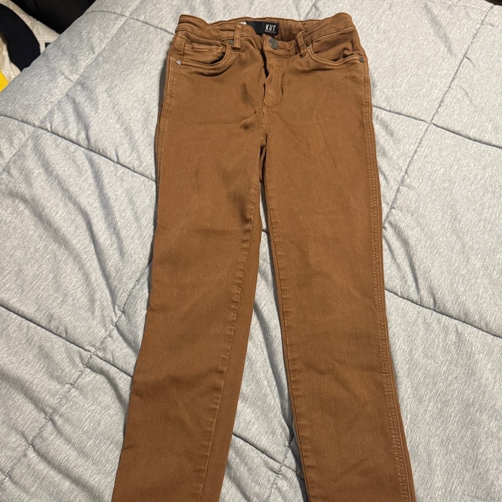 Kut from the Kloth KP0890MA8  Brown Skinny Jeans. Sz 6
